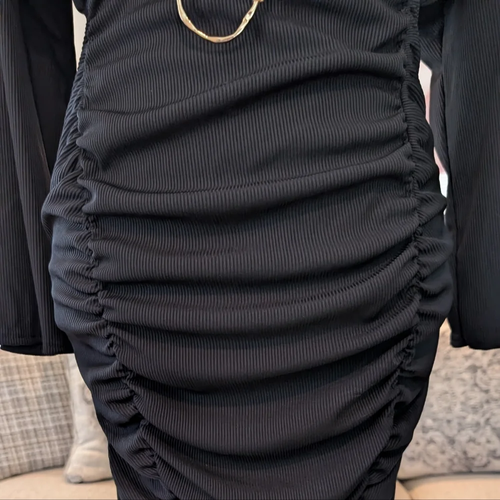 Black Ruched Dress - Picture 7 of 11